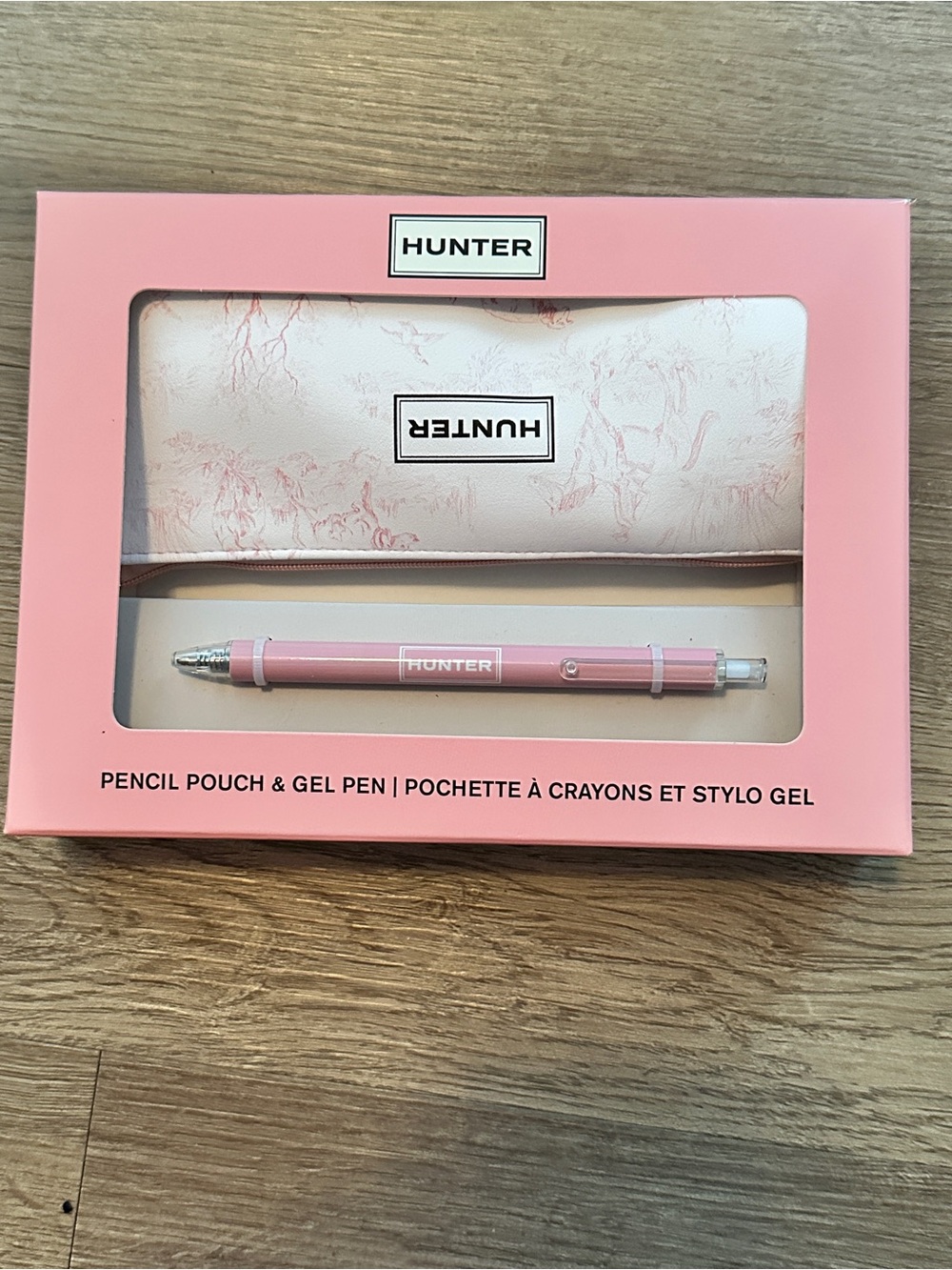 NEW HUNTER PINK ENGLISH FARM TOILE PENCIL POUCH & GEL PEN SET School Supplies